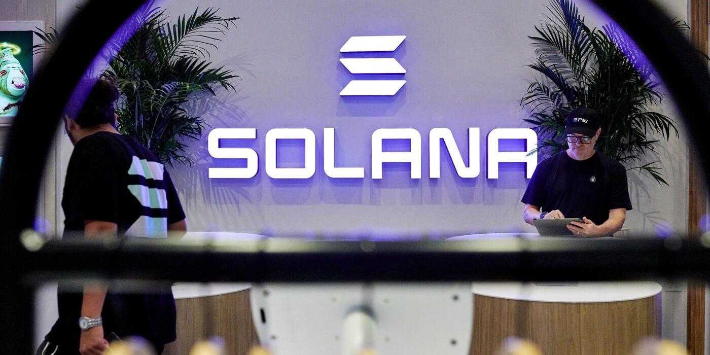 Sol区块链为何对开发者友好？其架构如何支持大规模dApp？