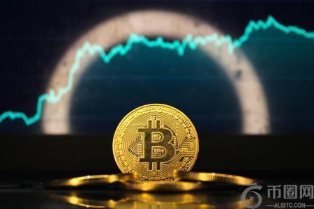 摩根大通：比特币或因与黄金对比被低估，未来有望飙升至165,000美元