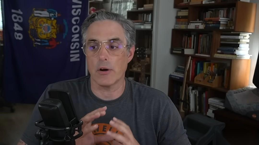 约书亚·索耶解析RPG防具系统设计 简约与复杂间的平衡之道